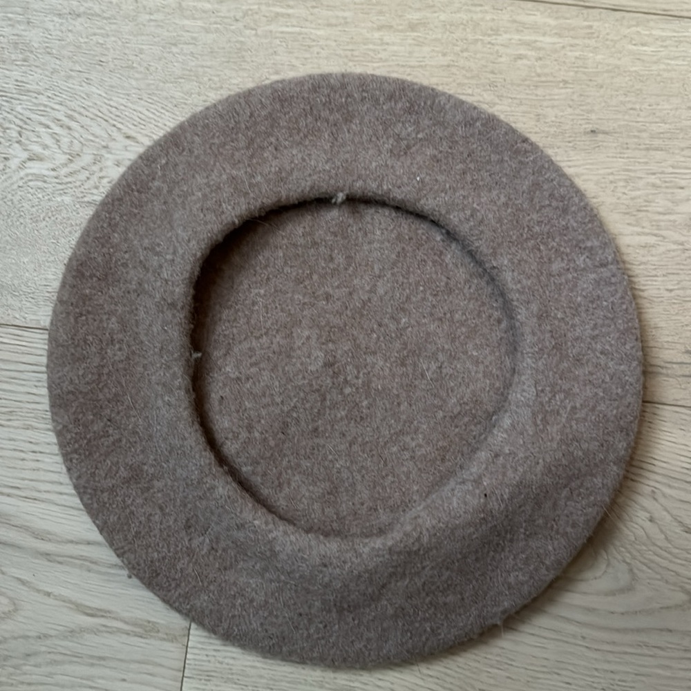 100% wool hat - Picture 3 of 4
